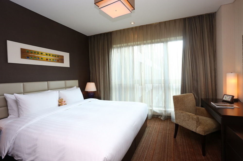 Oakwood Residence Funder Chengdu Esterno foto